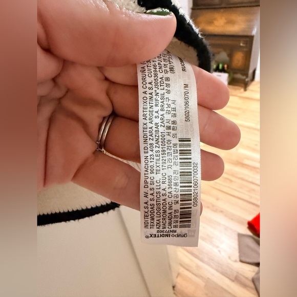 Zara Black and White Heart Pattern Cardigan - Picture 5 of 7